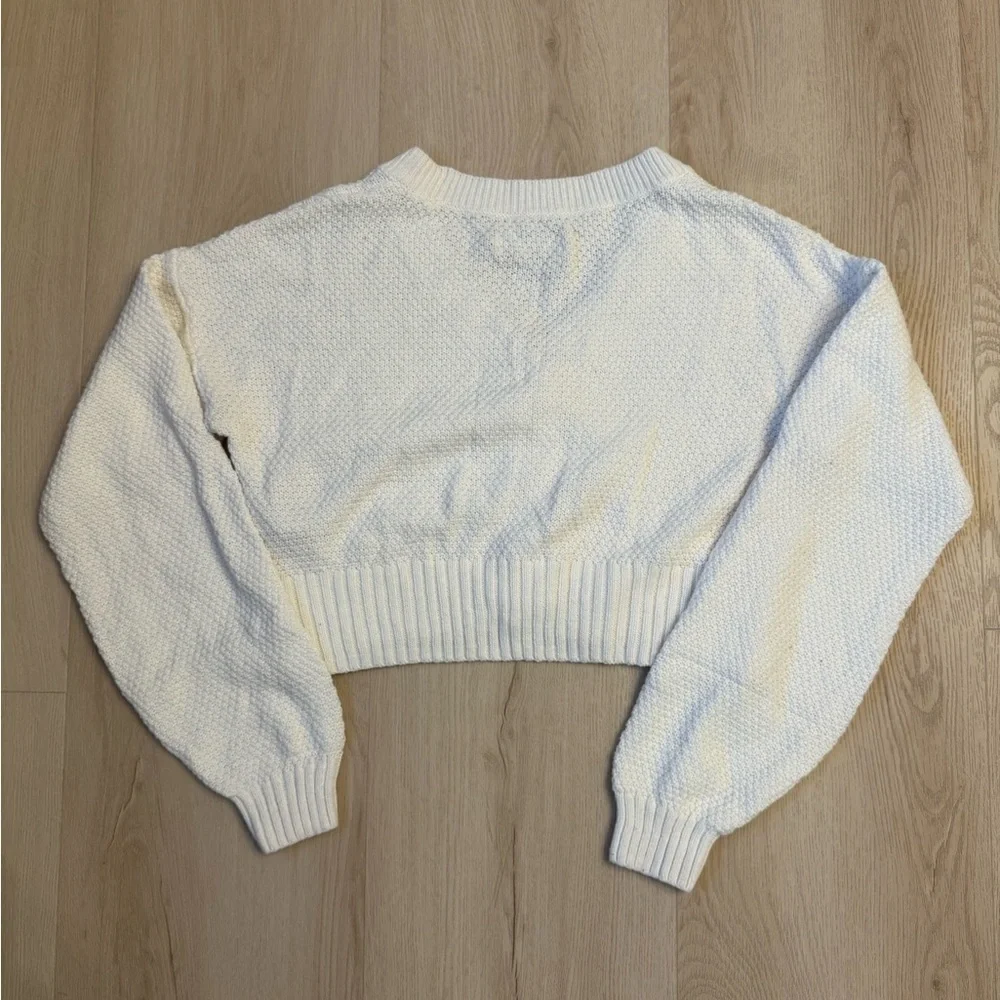 Hollister Cream Cardigan Sweater - Picture 5 of 8